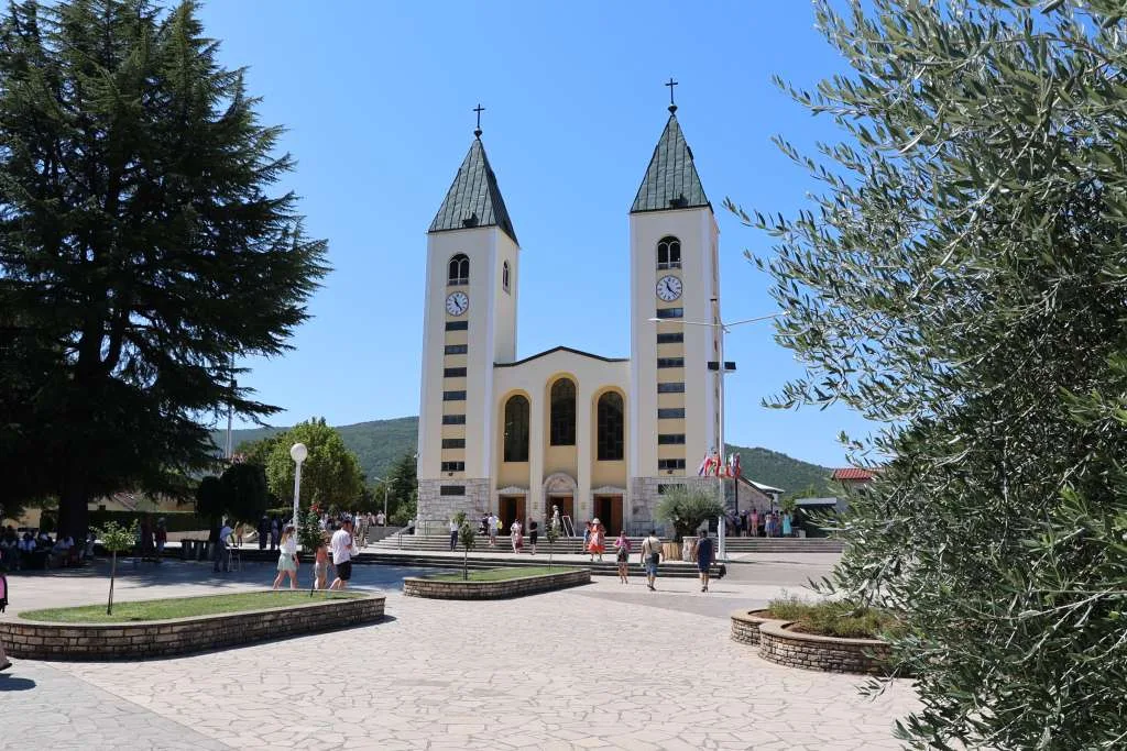 Potvrđena optužnica za oskvrnuće vjerskih simbola i podmetanje požara u Međugorju