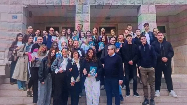 Maturanti posuške gimnazije kroz književnost i sjećanja otkrili lik Benjamina Tolića