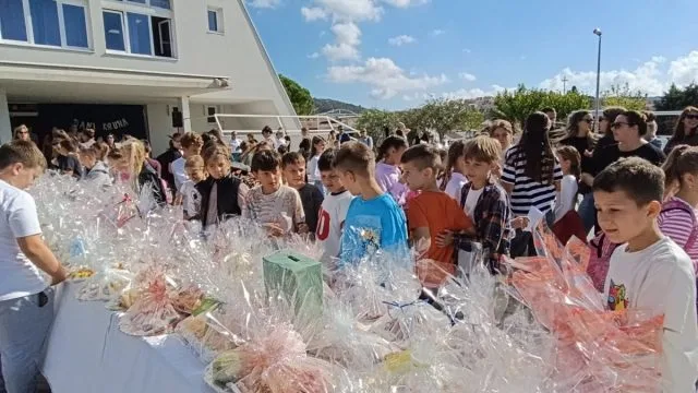 FOTO: Dani kruha i zahvalnosti obilježeni u Osnovnoj školi Kardinala Stepinca