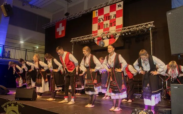Još jedna uspješna Duvanjska večer okupila gotovo 900 posjetitelja (foto)