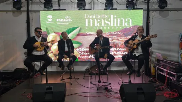Dani berbe maslina u Neumu: Stručna predavanja, degustacija domaćih delicija i nastup klape Koluri