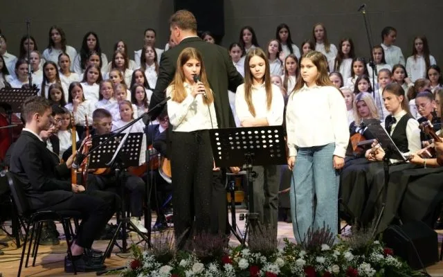 Djeca i mladi koncert posvetili fra Didaku Buntiću