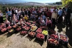 FOTO: Zajednički posjet Guginom voćnjaku!