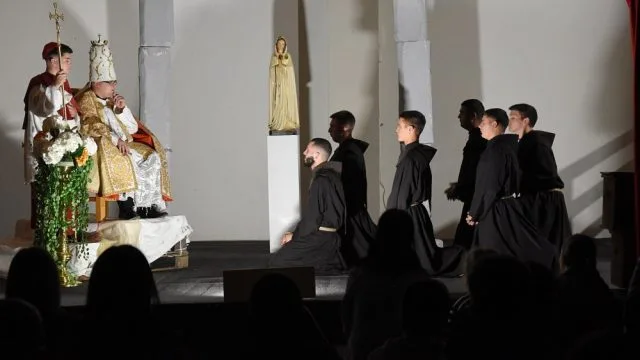 Frama Humac u Gradnićima izvela predstavu „Alter Christus – Drugi Krist“