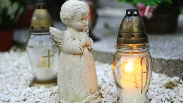 Raspored misa i molitve po grobljima na blagdan Svih svetih i Dušni dan