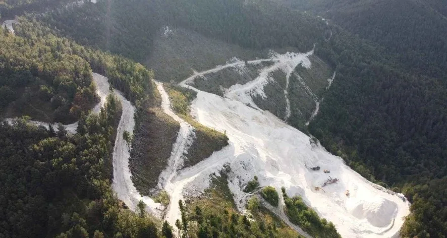 Sud u Livnu presudio u korist „Karton revolucije“: Ministarstvo gospodarstva HBŽ mora dostaviti koncesijski ugovor za dolomit na Kupresu