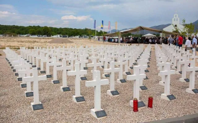 U DEVETOM CIKLUSU NA GROBLJU MIRA PODIŽE SE NOVIH 50 KRIŽEVA S IMENIMA NAŠIH STRADALIH