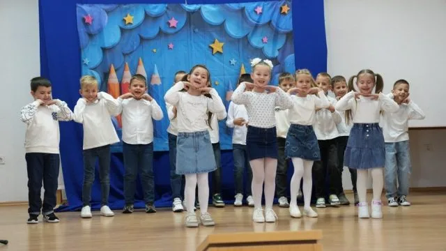 Učenici i djelatnici OŠ Čerin s ponosom proslavili Dan škole