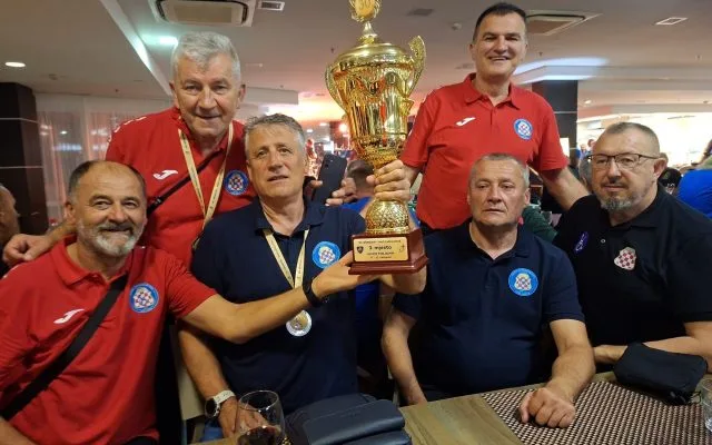 Veliki uspjeh ljububuških boćara na jubilarnom 30. SŠNIDOR-u na Malom Lošinju